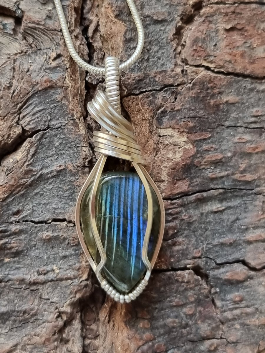 Labradorite wire wrapped gemstone pendant, necklace 