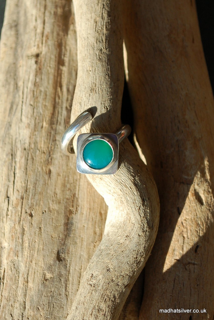 Sterling silver adjustable ring set with green onyx stone
