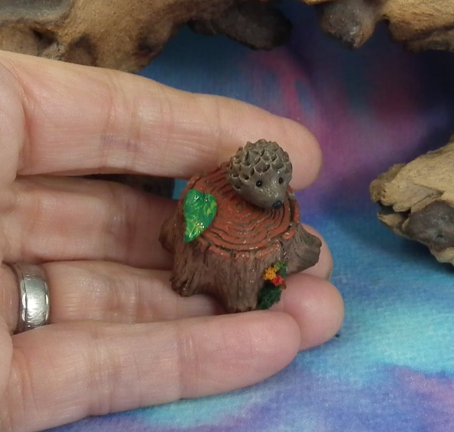Sale Tiniest Micro Hedgehog 'Hettie' on tree stump OOAK Sculpt by Ann Galvin