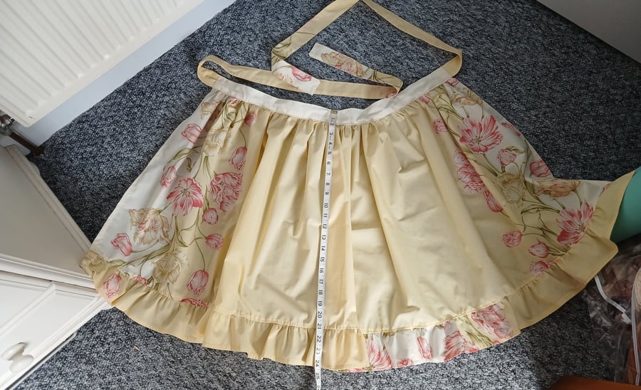 Matching pair of waist aprons