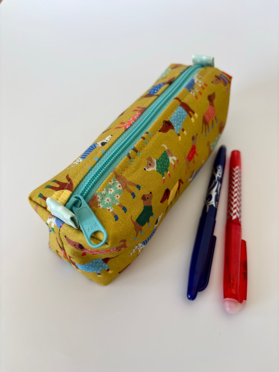 Small dog pencil case - padded zipped fabric pouch for pencils, crafts, makeup