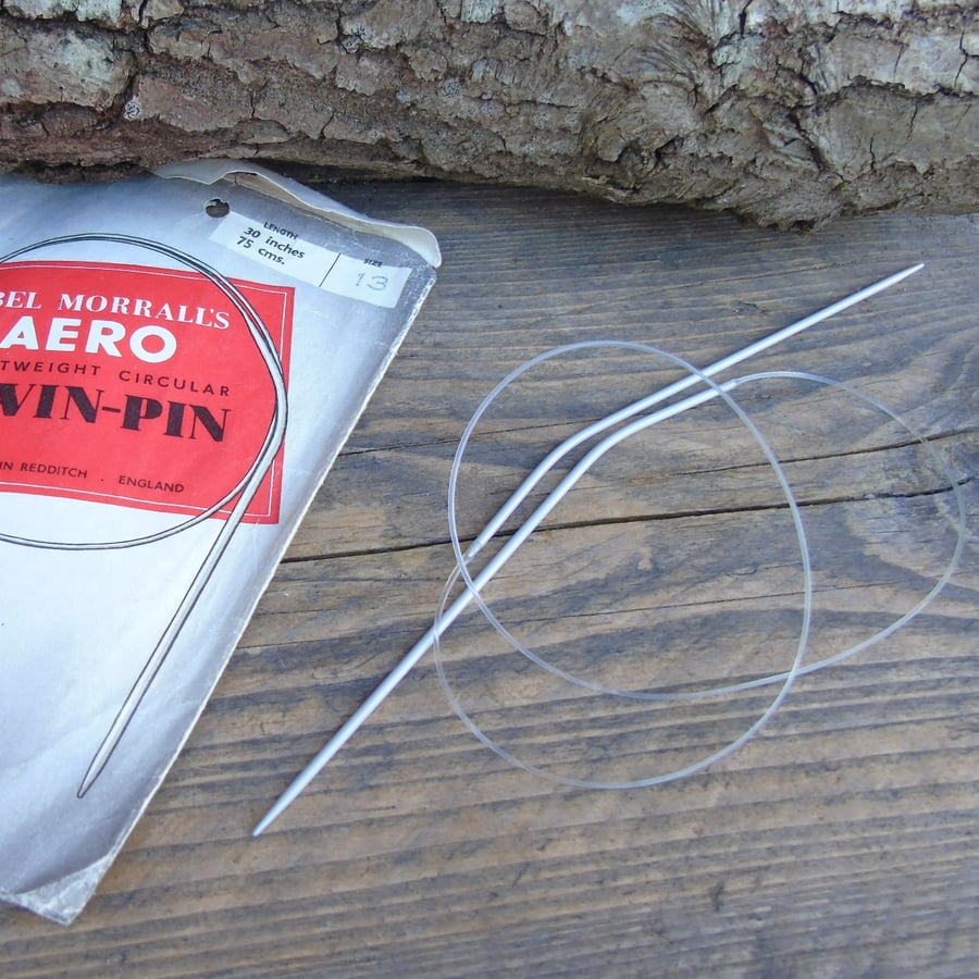 Aero Circular Knitting Needles Vintage 30cm size 13 Twin-pin