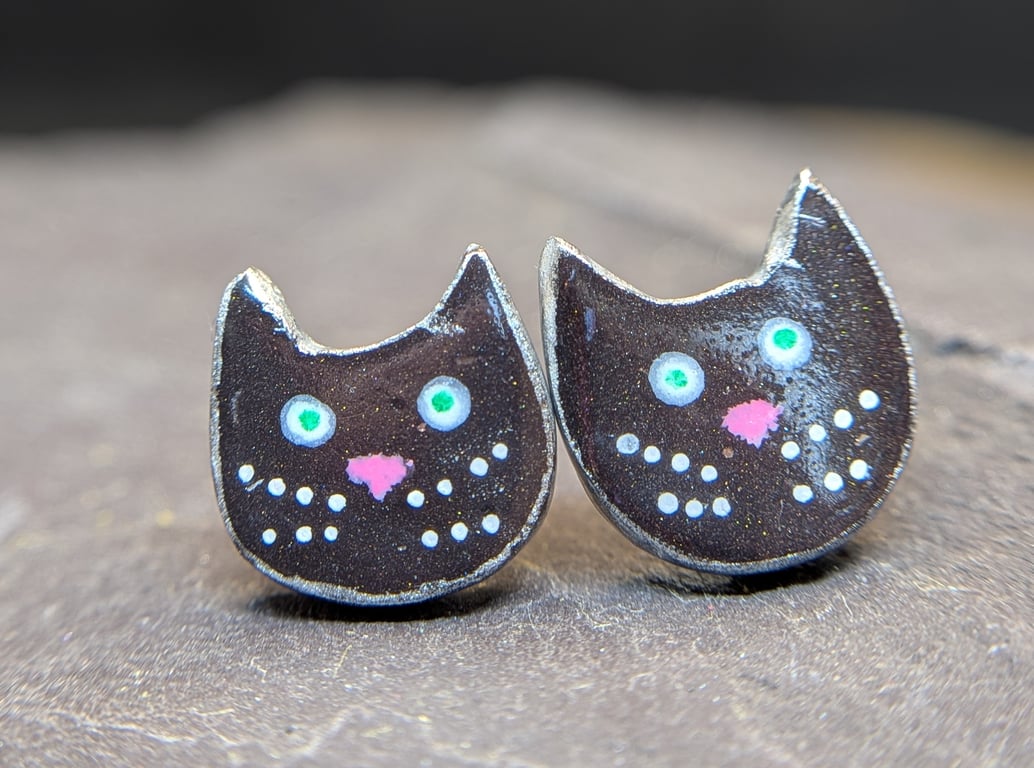 Black cat polymer clay stud earrings 