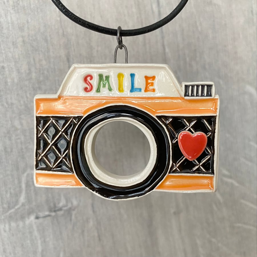 Ceramic camera necklace orange