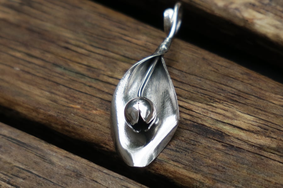 Silver Tulip Pendant, Flower Pendant, Sterling Silver Pendant, Silver Pendant