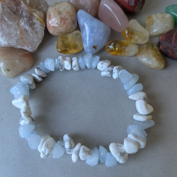 Aquamarine and howlite bracelet for clear communication
