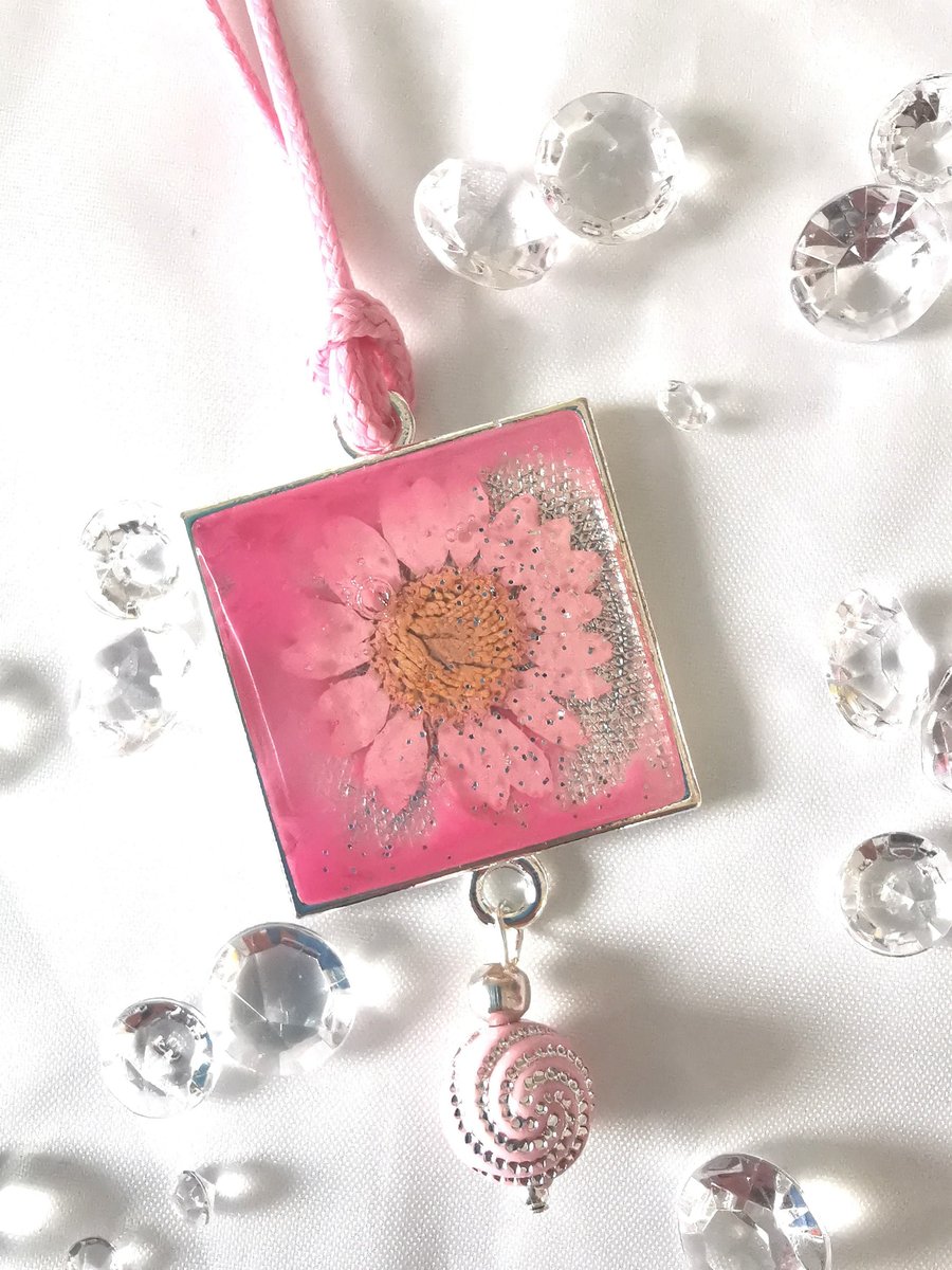 Square Resin Pendant With Pink Flower