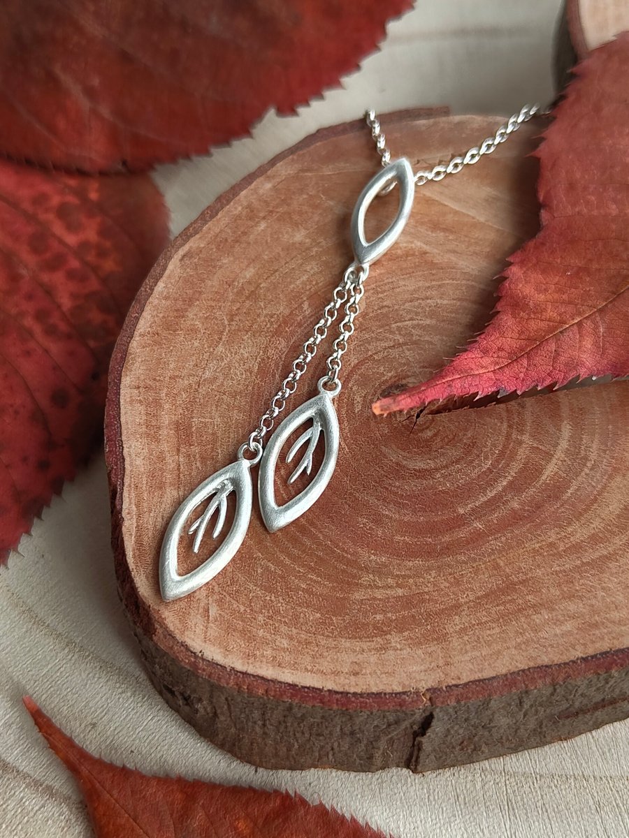 Sterling Silver ‘Falling Leaves’ Collection Three Leaf Pendant Necklace 
