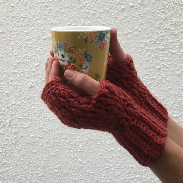 FINGERLESS MITTS , gloves ' Erme Trail '. Soft Wool blend. Russet.