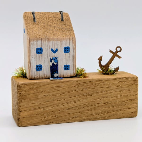 Handmade Tiny Oak Cottage Home Decor 'Coast Cottage'
