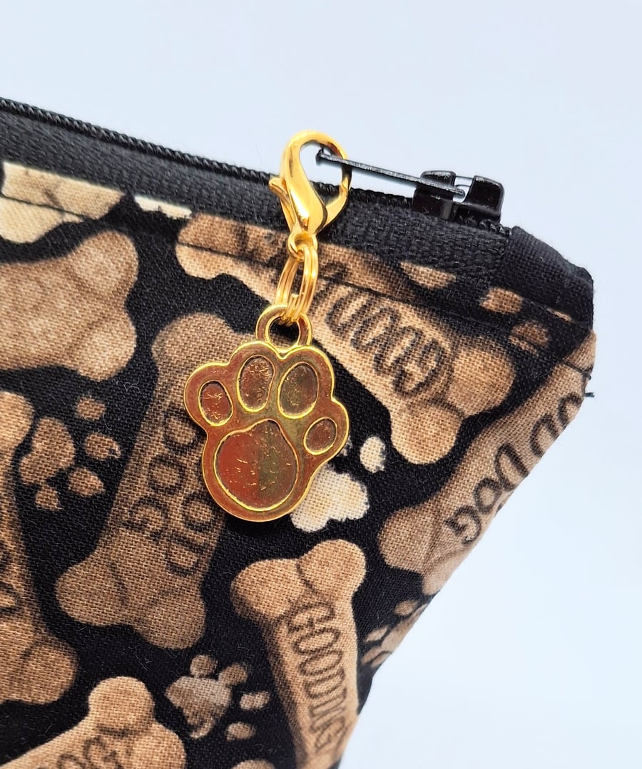Good dog bone make up bag 53P