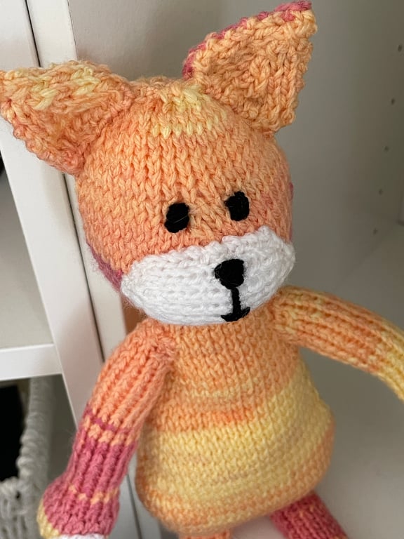 Handknitted soft body cat