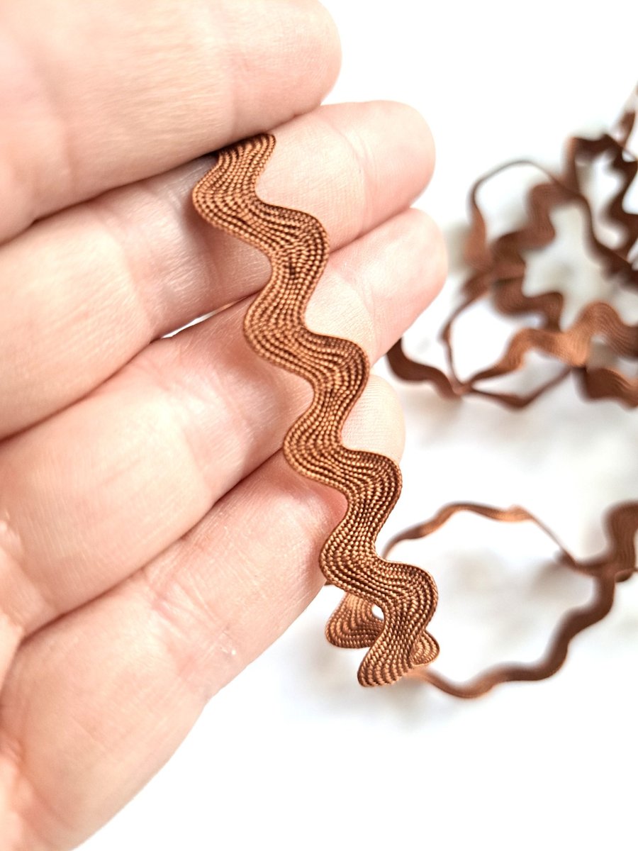Brown Ric Rac Ribbon Trim, 5 Metres, 11mm Wide Decorative Braid sewing supplies