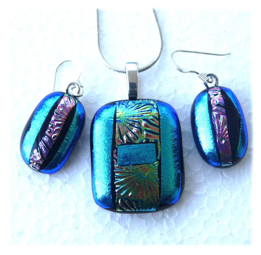 Dichroic Glass Pendant 097 Earring Set Teal Florentine with Silver Plated Chain