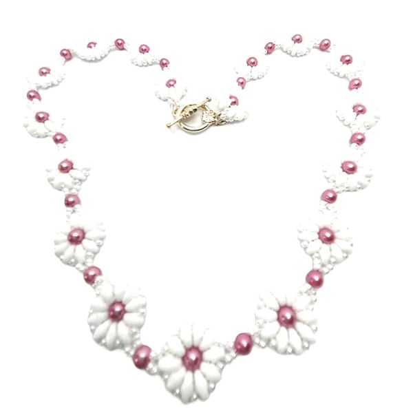 Handmade daisy style necklace with pink faux pearls and superduo beads