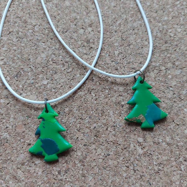 Christmas tree necklace 
