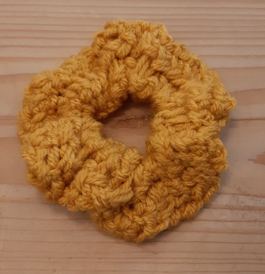Large Mustard Coloured Chunky knit Scrunchie 