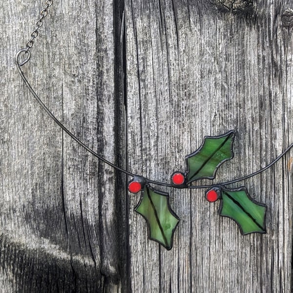 Stained Glass Holly Wreath, Christmas Wreath, Christmas Door Decoration 