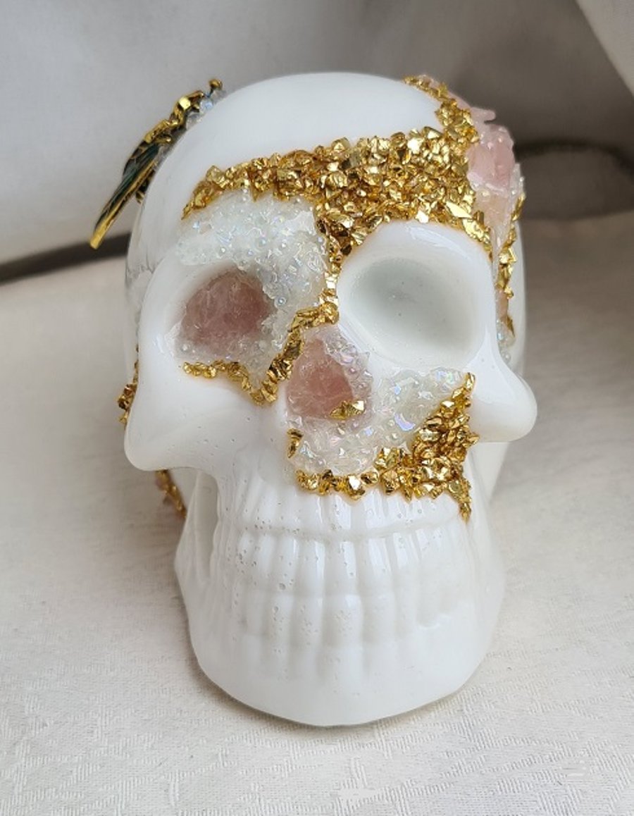 Gorgeous Resin Skull with Rose Quartz. No2