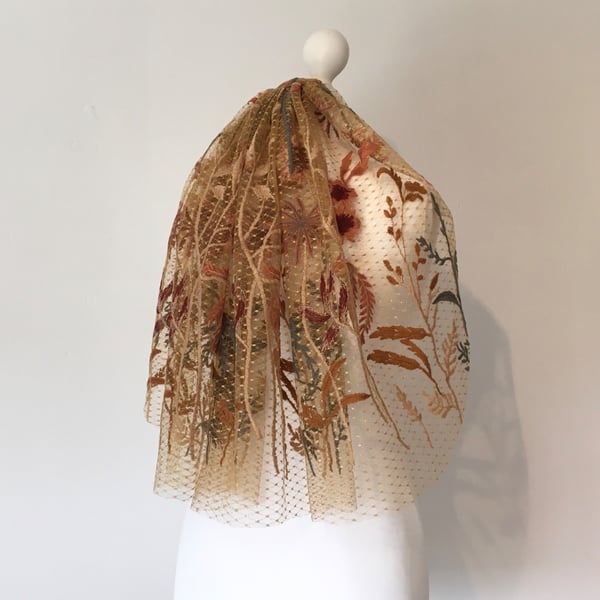 Autumn Wedding Veil, Embroidered Woodland Bridal Veil
