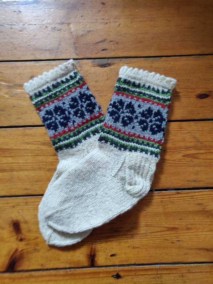 hand knit thick wool socks traditional fairisle nordic christmas