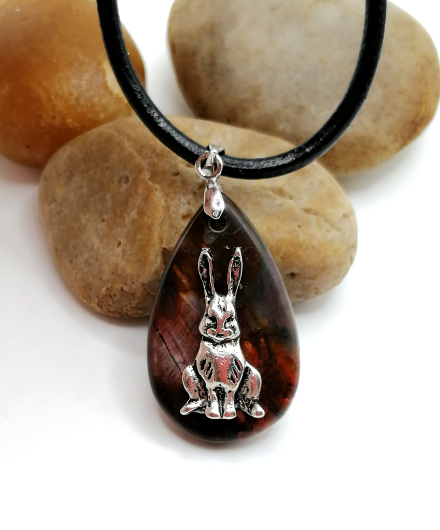Agate Hare Necklace