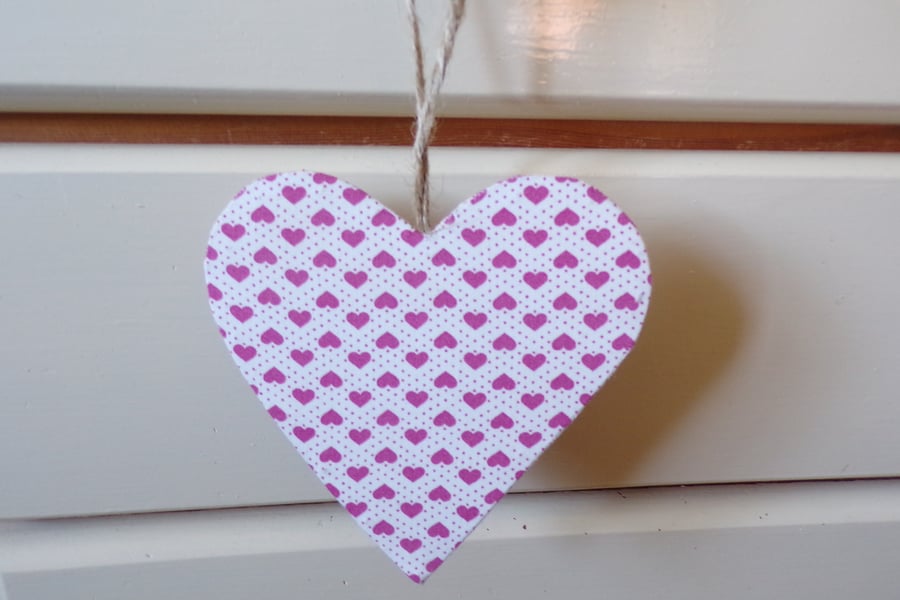 Heart Wall Hanging: Handmade Decoration