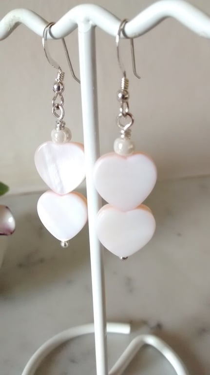 PINK  SHELL EARRINGS-  HEART EARRINGS - VALENTINE FOR HER -   FREE UK SHIPPING