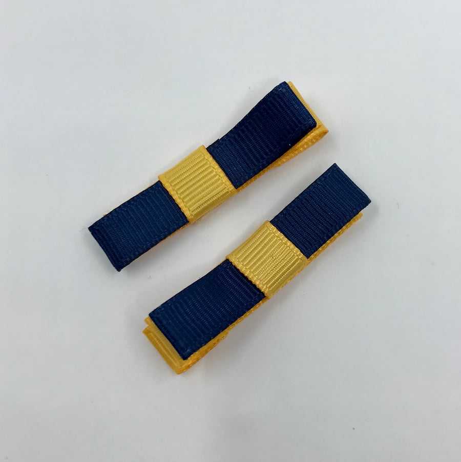 Small Straight Navy and Yellow Gold Bow Clips (pair)