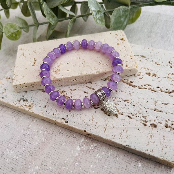Glass bead charm bracelet