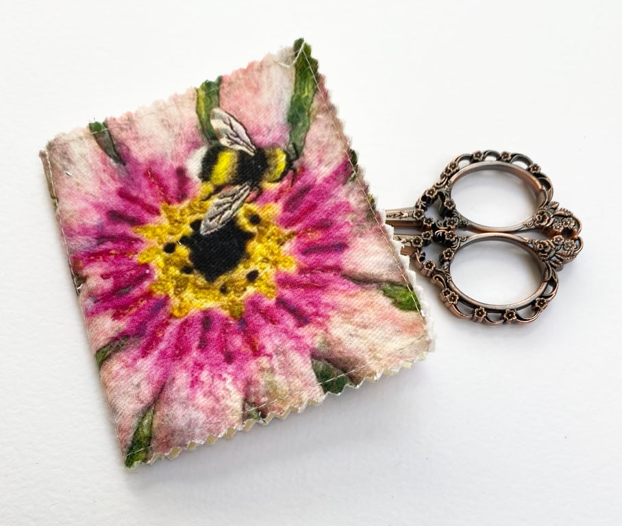 Bee and flower sewing needle and pins case. 