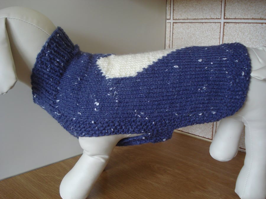 Small Dog Coat Jumper In A Hyacinth Blue With A Cream Heart (R725)