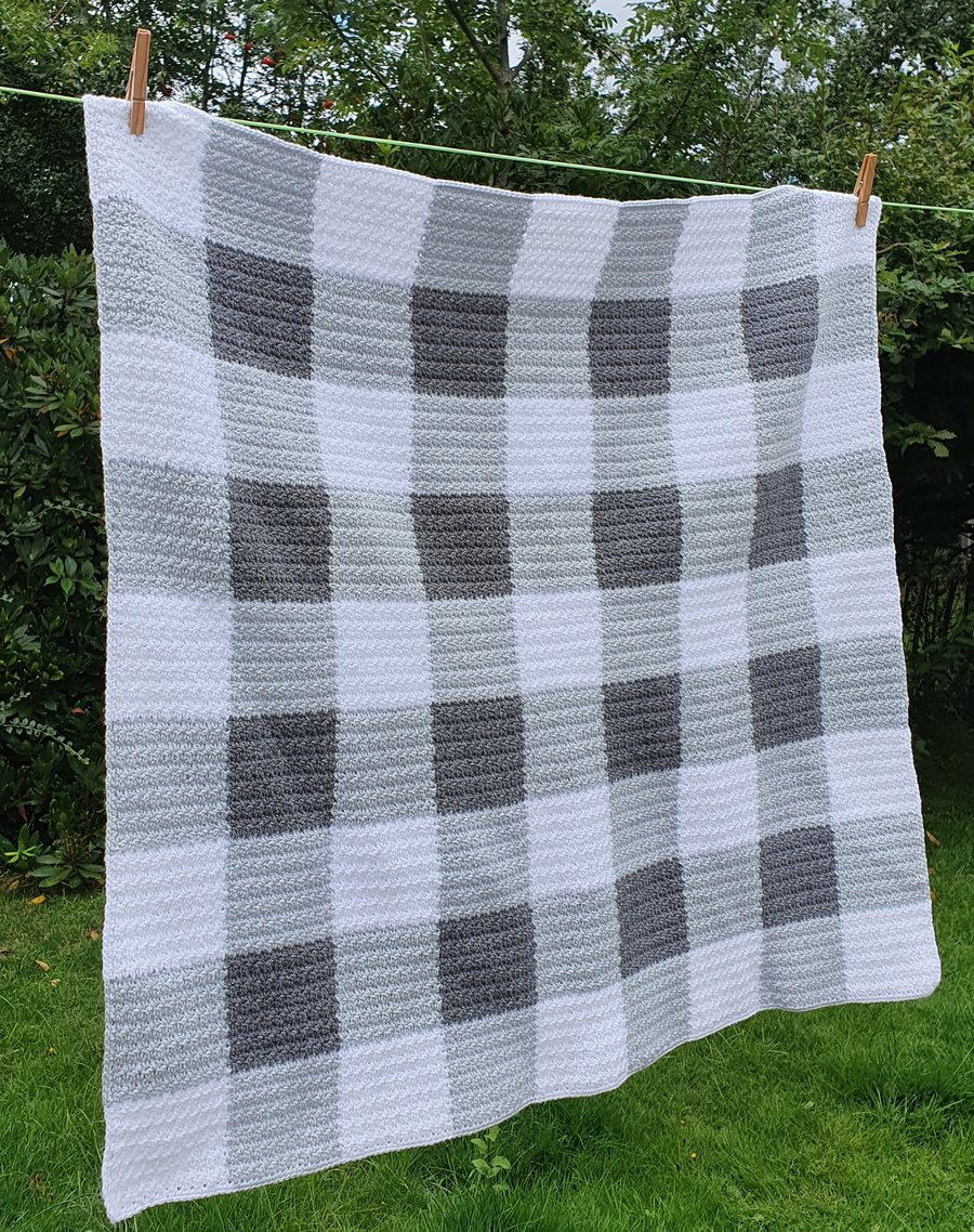 Crochet Grey Gingham Baby Blanket 