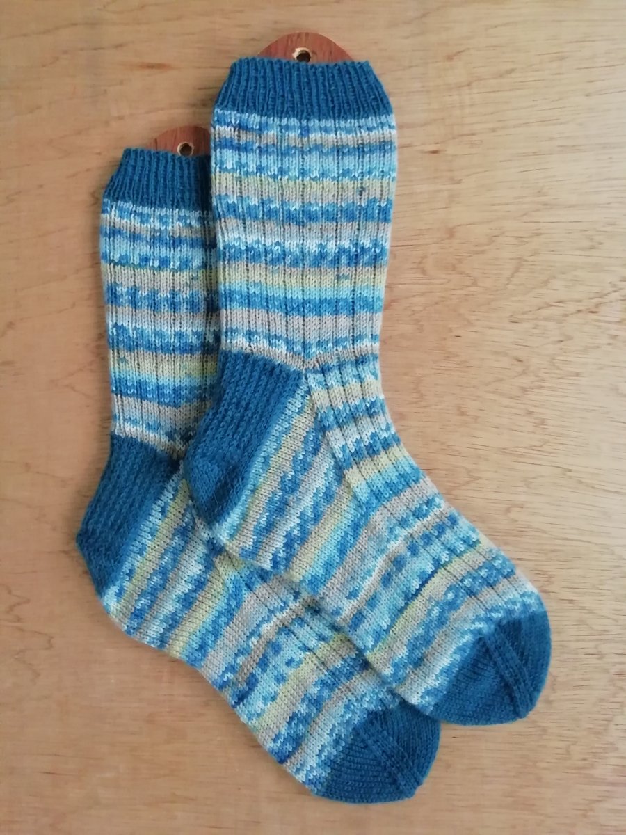 Socks, hand knitted, LARGE, adult size 9-11