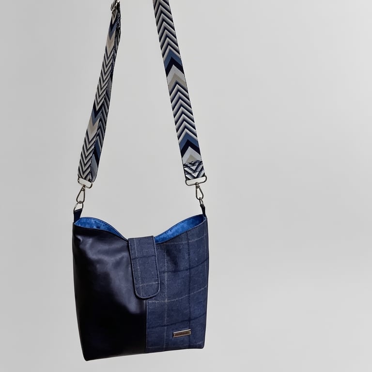 Navy blue and checked waterproof canvas slouch bucket bag