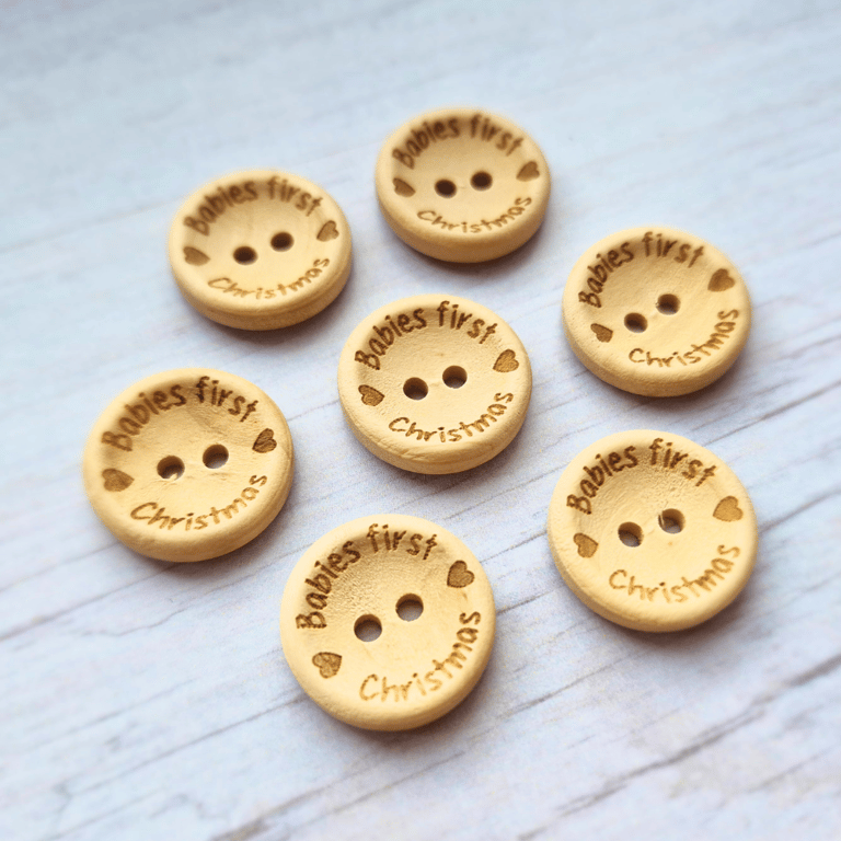 10 x Babies First Christmas Printed Wooden Buttons 20mm 