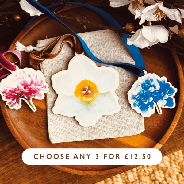 Wooden Flowers any 3 flower wedding favours gift tags birthdays decorations 