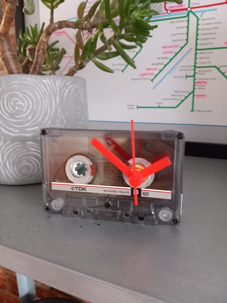 Upcycled desk clock made from 80s cassette tape, Vintage geek chic room decor
