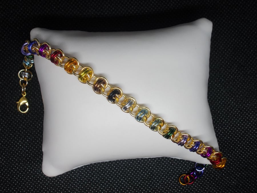 Colourful barrel weave bracelet