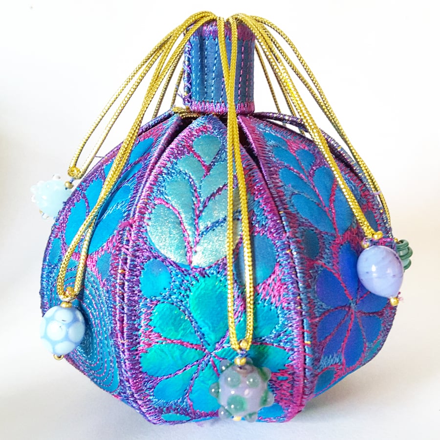 Textile Pod 3D Free Machine Embroidery 