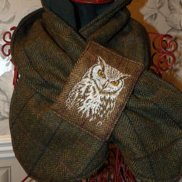 Tweed Owl embroidered neckwarmer New 