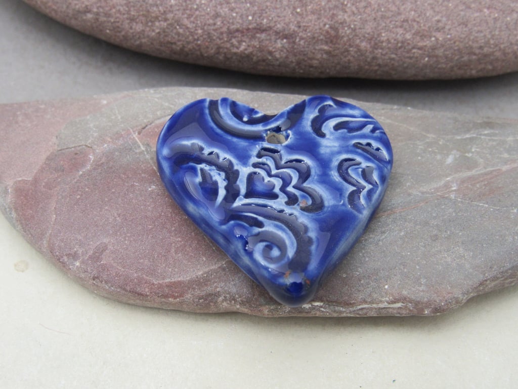 Medium Cobalt Blue Brocade Texture Heart Shaped Ceramic Pendant