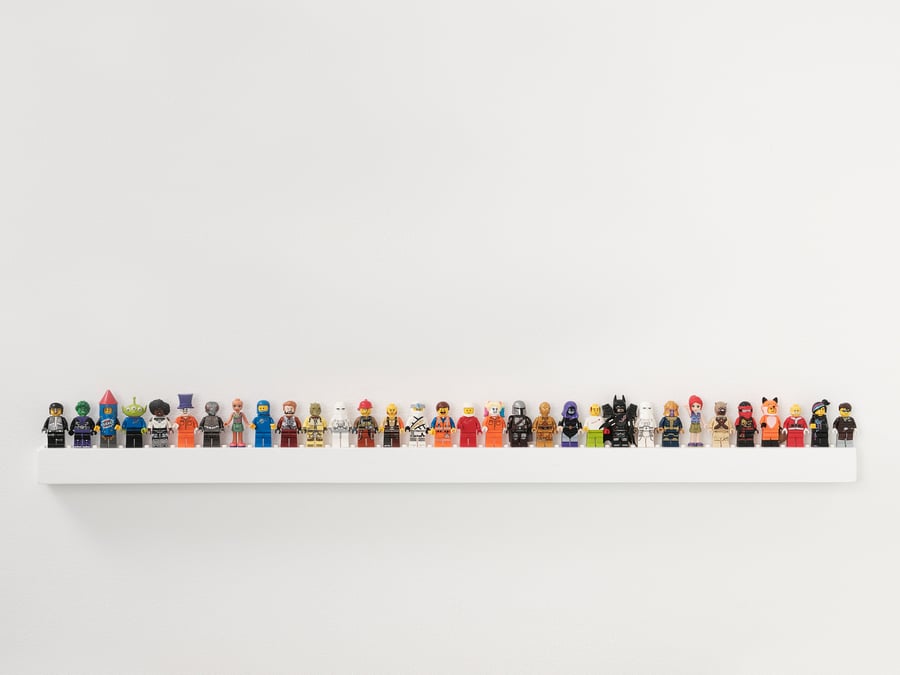 Floating Shelf for 32 Minifigures - Handmade LEGO® mini figure display