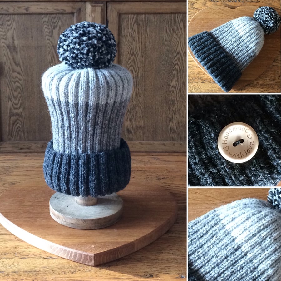 Luxury Ribbed Beanie with large Pom Pom 