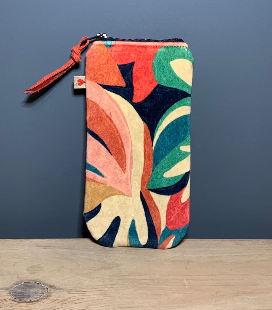 Melora velvet glasses case zip pouch