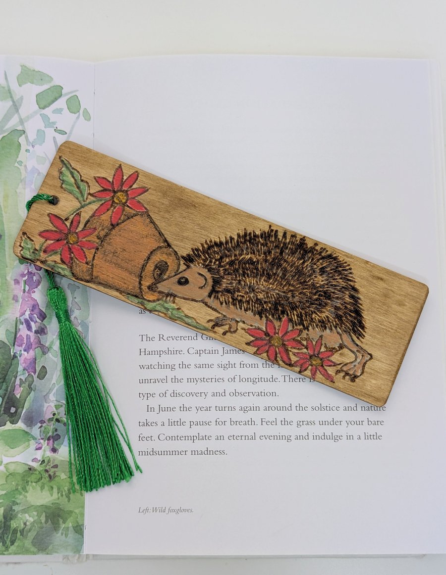 Wooden hedgehog bookmark,  pyrography,  gift for a nature lover  
