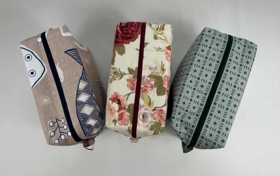 Cosmetics Boxed Pouch, Toiletries Bag, Travel Organiser, Make up Bag