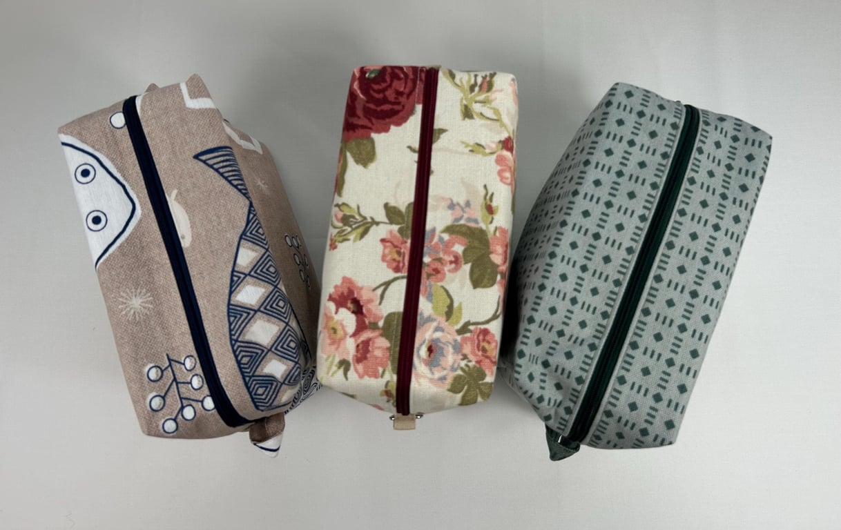 Cosmetics Boxed Pouch, Toiletries Bag, Travel Organiser, Make up Bag