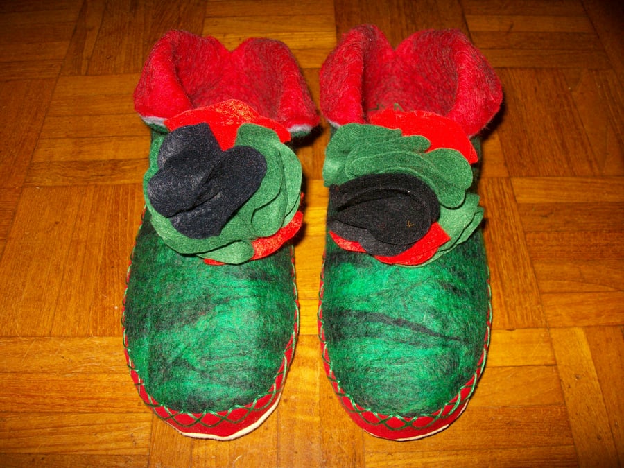 SALE ! Handmade Merino Felt Slippers Size 6
