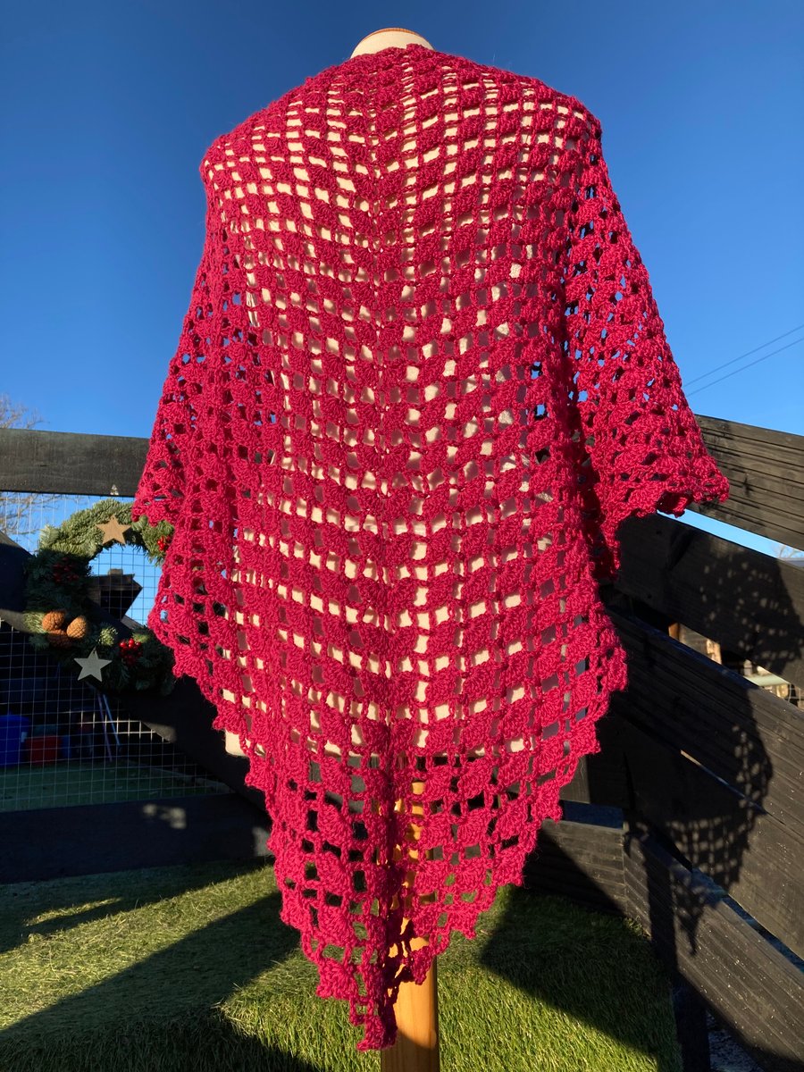 Unique Handmade Triangular Lace Shawl in Deep Magenta